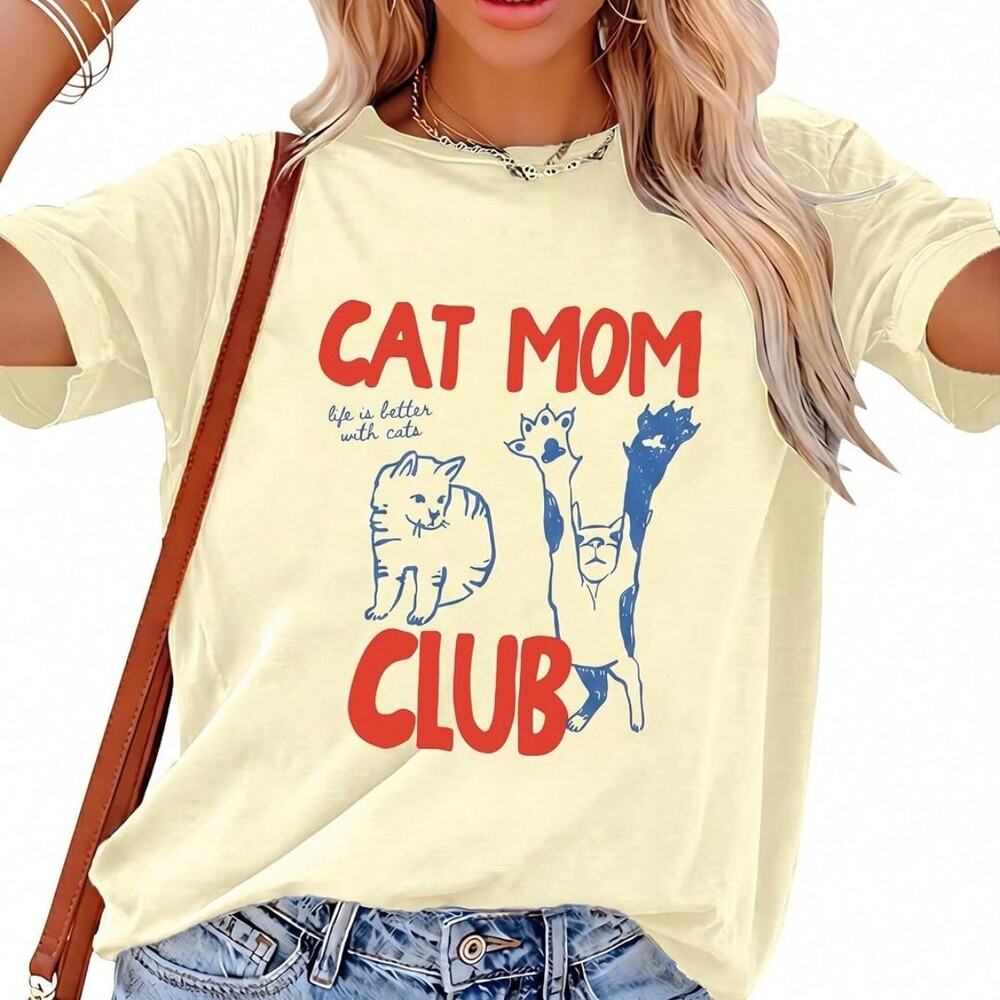 Cat Mom Club Cream Graphic T Shirt Sz M NWOT